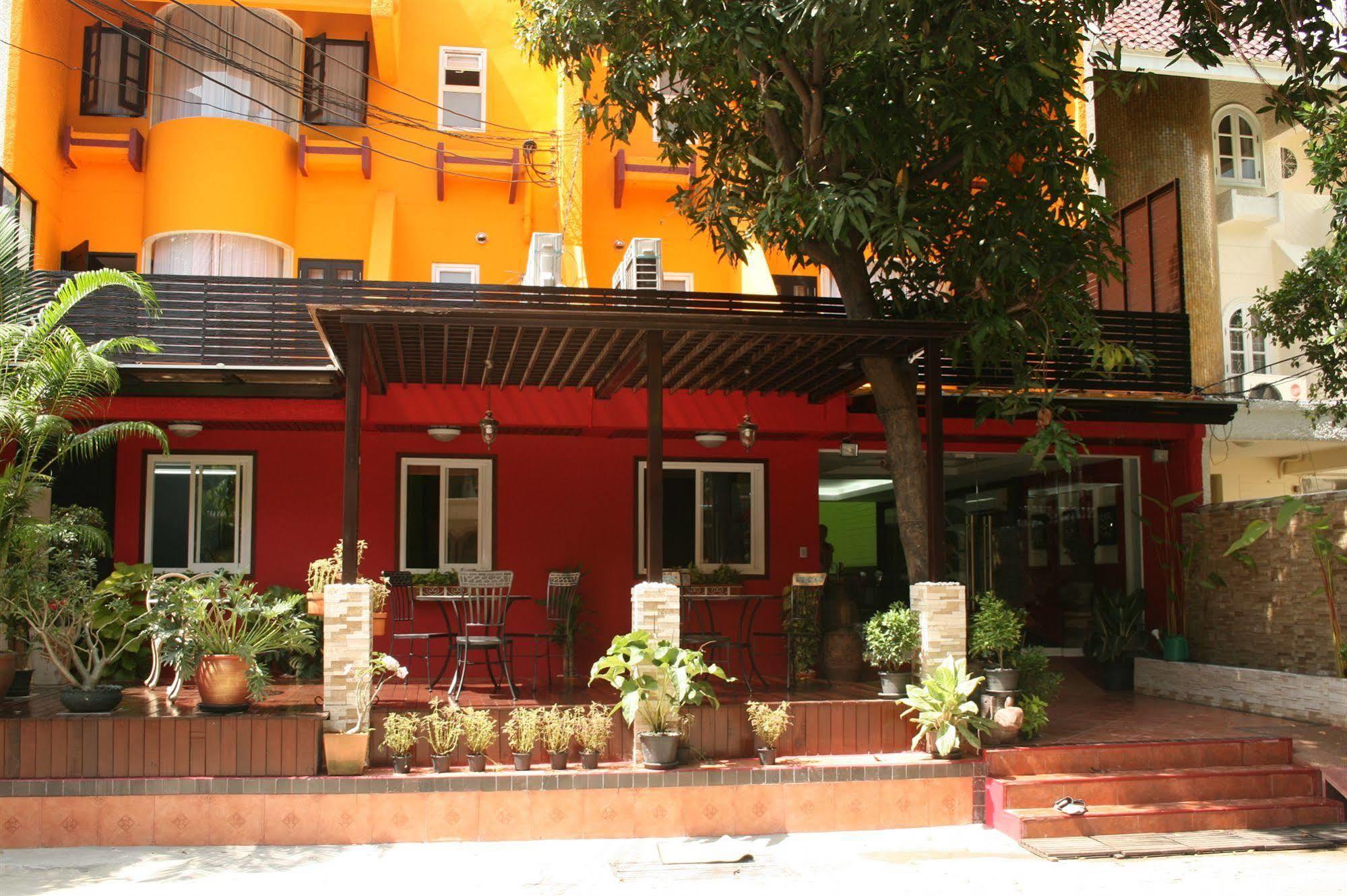 Oasis Inn Bangkok Buitenkant foto